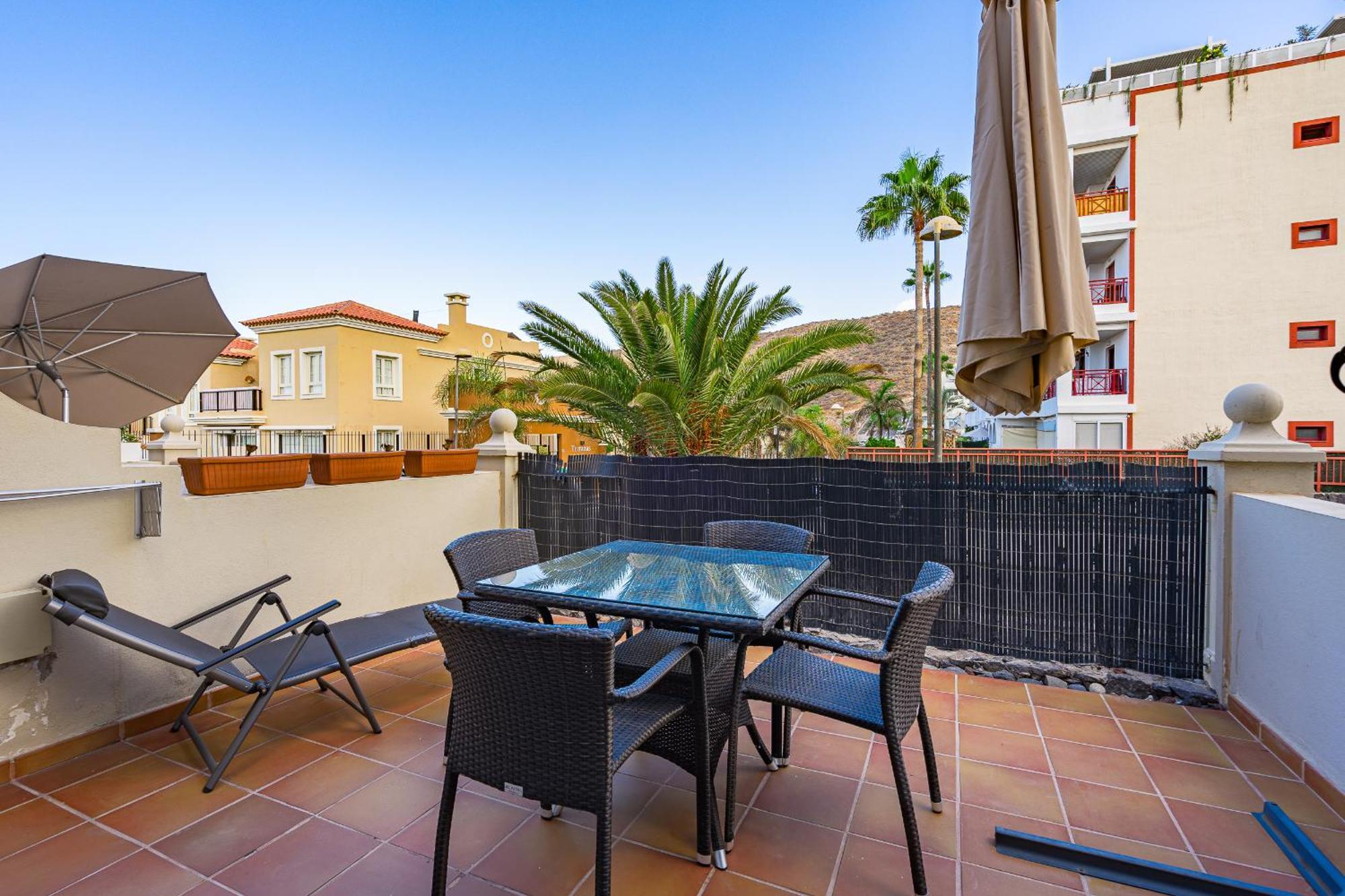 Paraiso Palm Mar Beautiful & Bright Renovated Apartment With Air Conditioning Exterior photo